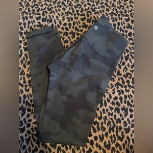 Lululemon wunder under high rise